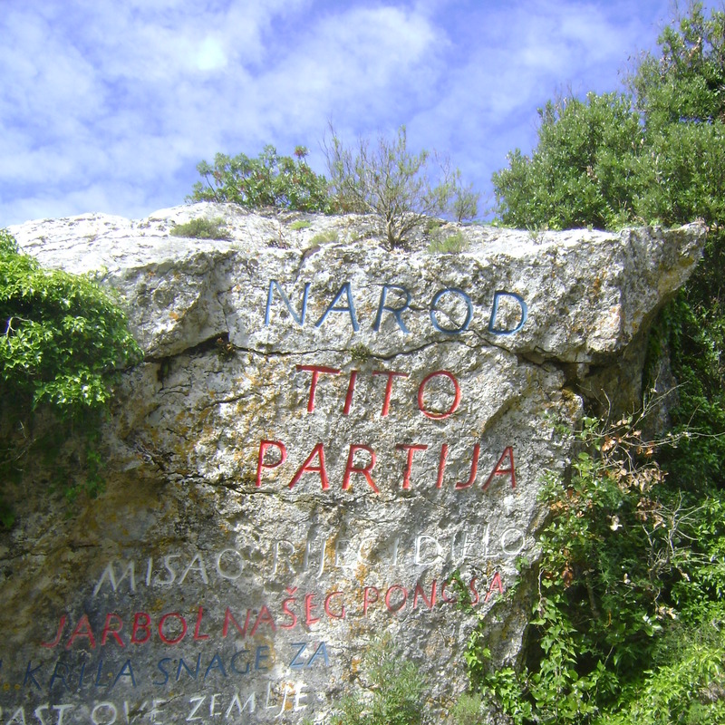 proti Titovi pečini